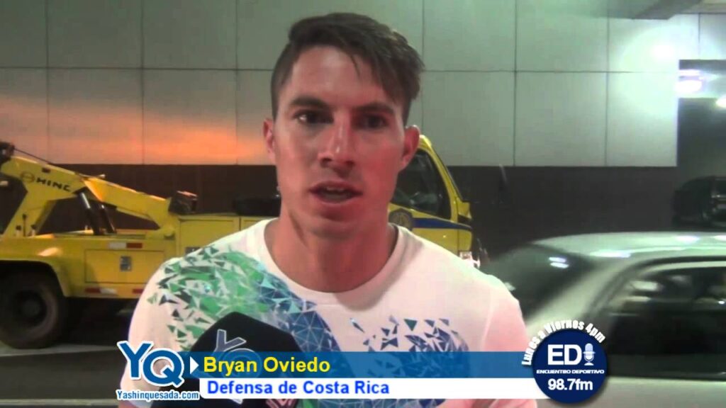 Bryan Oviedo afirma que Tim Howard está nervioso por el partido ante Costa Rica