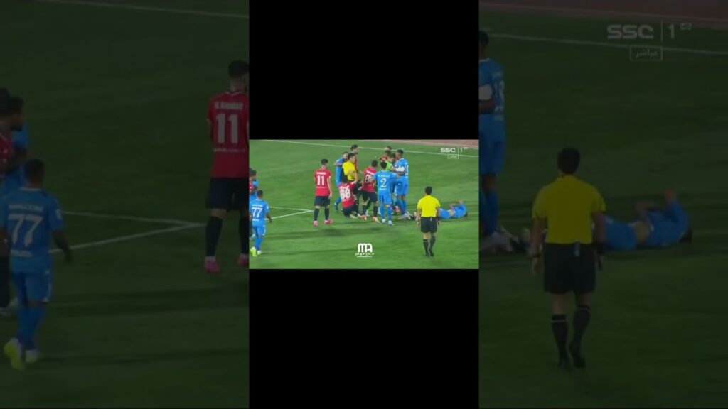 اللقطة كاملة التي تسببت بطرد سلمان الفرج ولاعب ناساجي