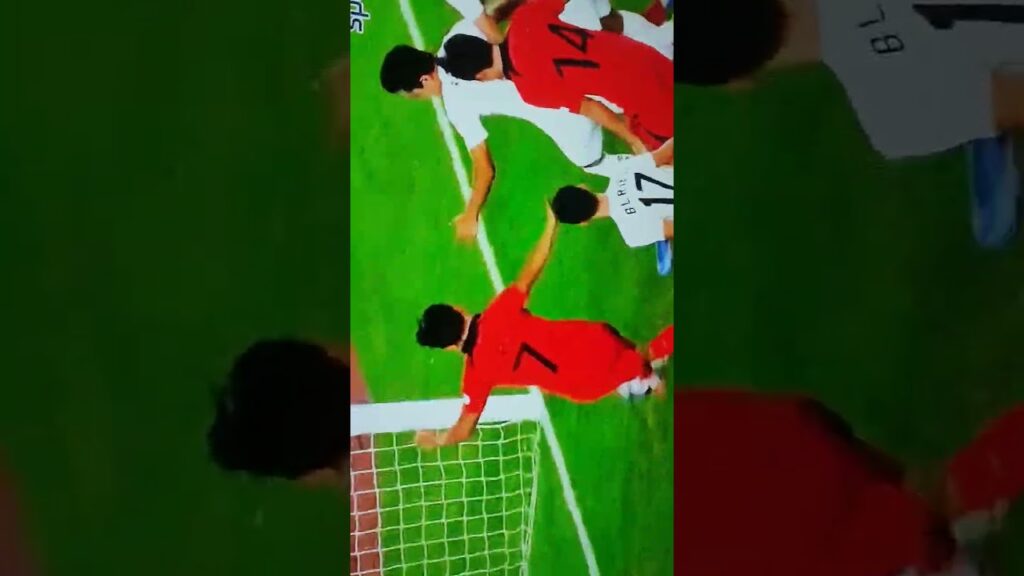 South Korea's first goal by Jeong Wooyeong vs Uzbekistan at the men's football semifinal Asian Games