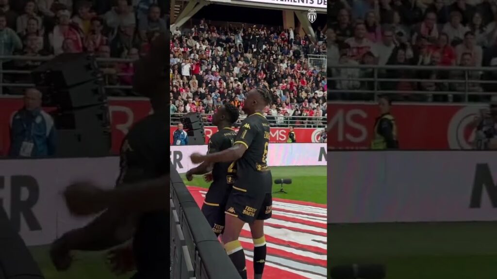 Le premier but d'Ismail Jakobs avec l'#ASMonaco