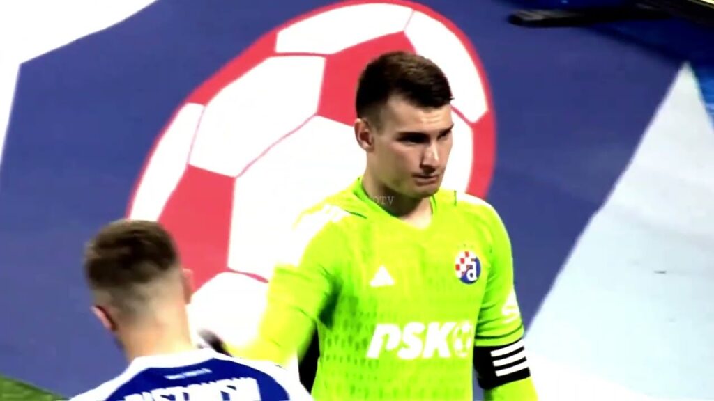 Dominik Livakovic vs AEK | Fenerbahçe’ye Hoşgeldin!🟡🔵 Dominik Livakovic vs AEK | Fenerbahçe'ye Hoşgeldin!🟡🔵