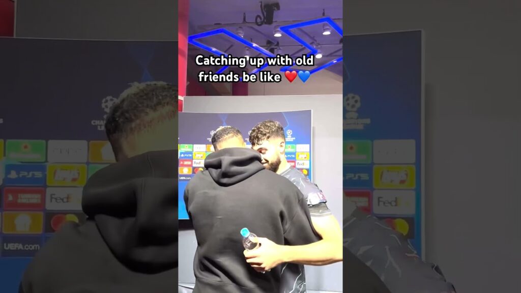 When you meet old friends again 🥰