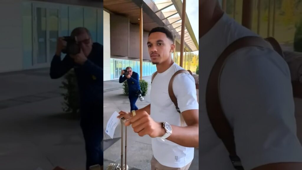 Three Lions Reporting For Duty! #shorts