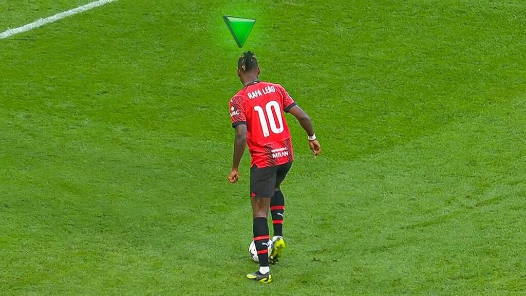 Rafael Leão is a MACHINE