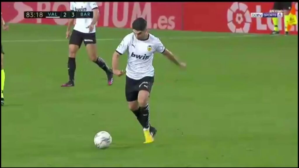 Carlos Soler Amazing Goal Vs Barcelona Laliga 2021 ULTRA HD