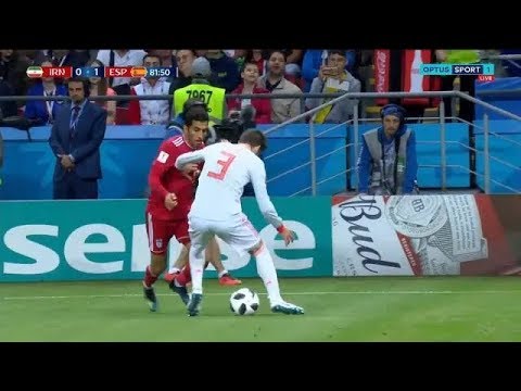 Pique gets nutmeg embarrassing vs Iran in the World Cup Russia 2018