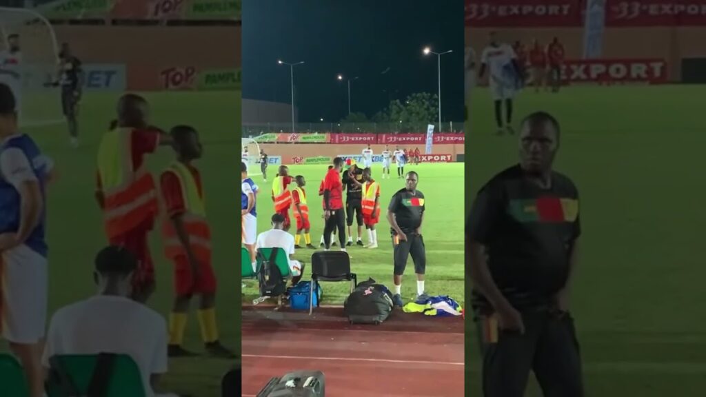 @fabriceondoua2423  et rigobert Song s’entretenant avec des jeunes ramasseurs de balles