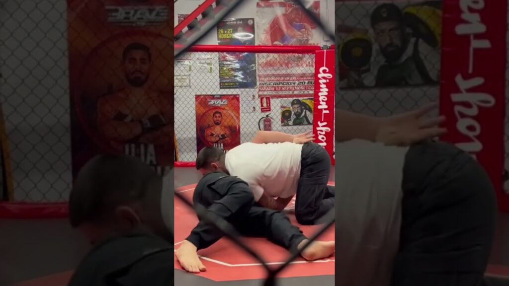 Omar Montes finalizado por Ilia Topuria