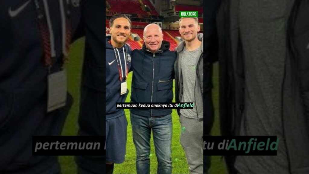 Ketika turun kastanya Liverpool ke Europa League jadi berkah buat keluarga Mac Allister  #shorts