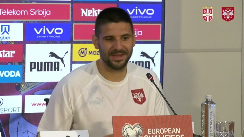 Dragan Stojković i Aleksandar Mitrović pred meč sa Crnom Gorom u kvalifikacijama za EP (15.10.2023.)