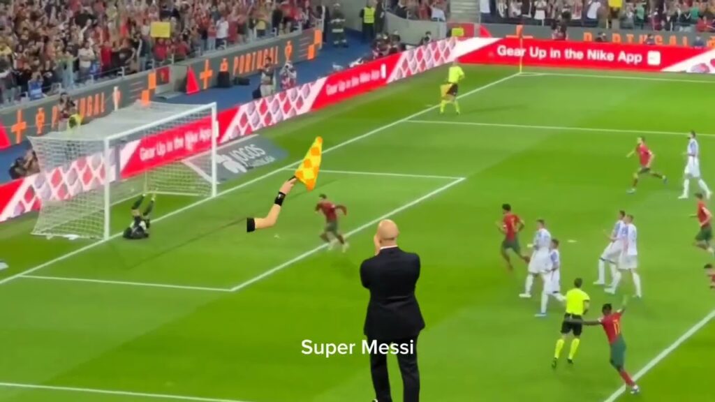 Roberto Martinez reacts To Ronaldo Penalty Goal vs Slovakia  | Portugal vs Slovakia