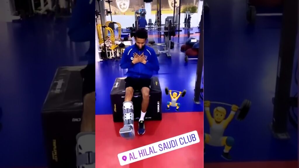 نجم الهلال المصاب سلمان الفرج يواصل برنامجه التأهيلي