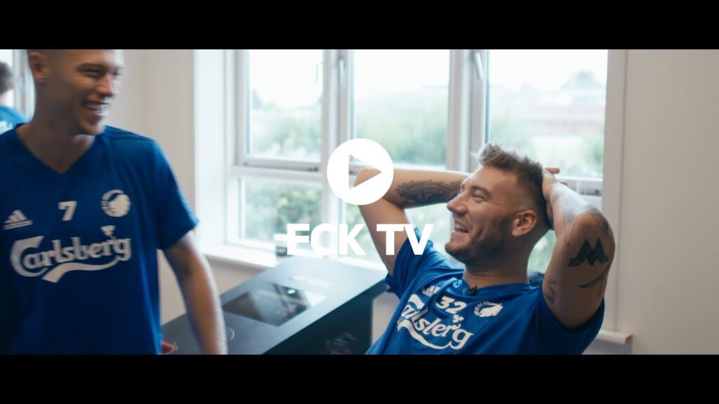 Bagom B-Day: Kom tæt på Bendtners første dag i F.C. København