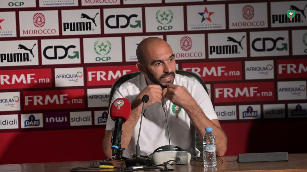 الندوة الصحافية للسيد وليد الركراكي بعد لقاء ليبيريا