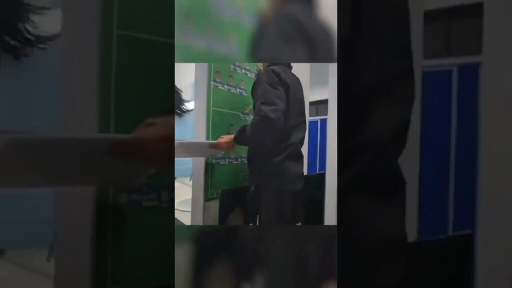 Ini pelatih iseng banget dahh.. 😂😂😂 #shorts #viral #shintaeyong