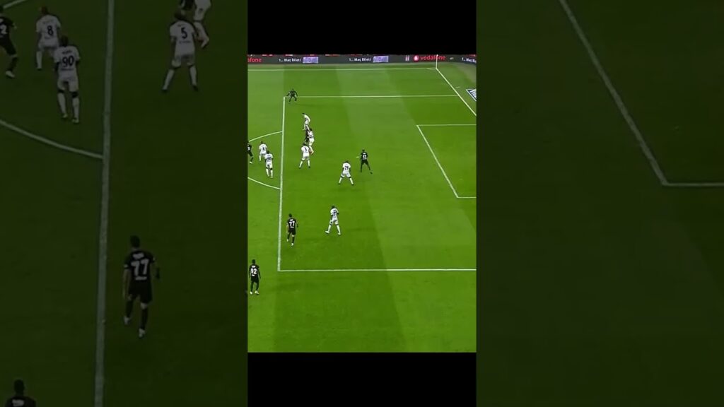 N'Koudou, sert bir vuruşla köşeden topu ağlara gönderiyor ⚽ #shorts