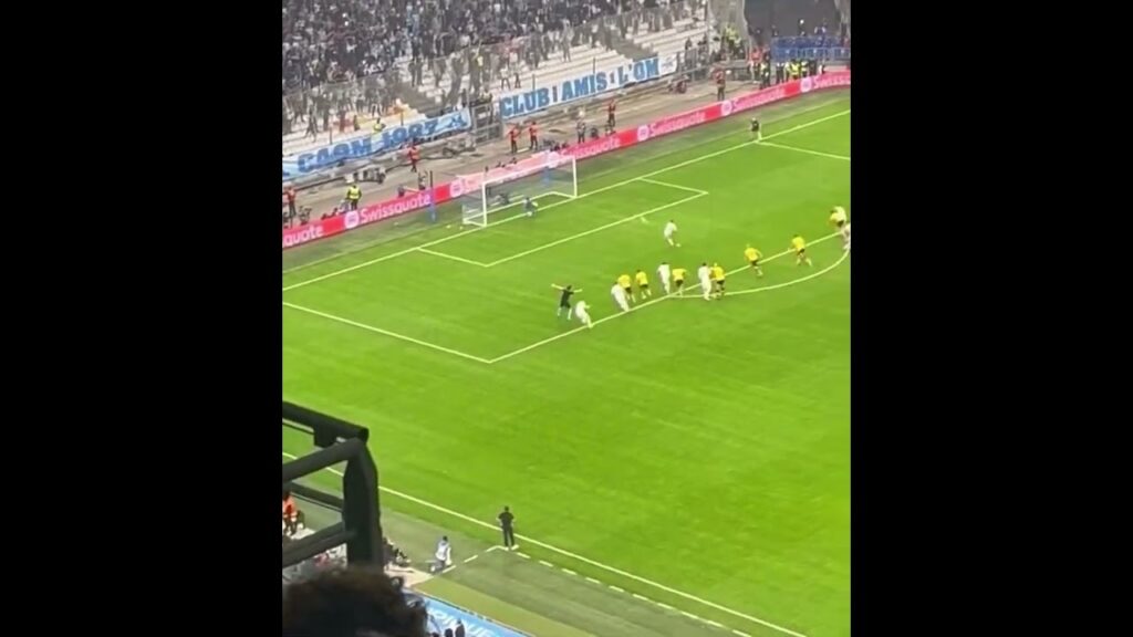 Jordan Veretout goal vs AEK Athens in UEL 2023/24