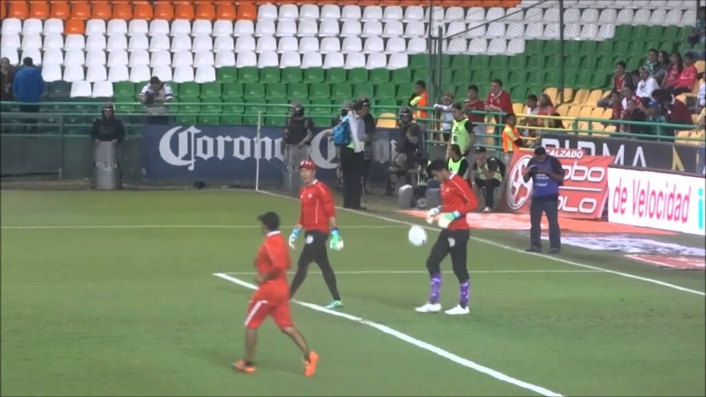 CALENTAMIENTO DE ALFREDO TALAVERA