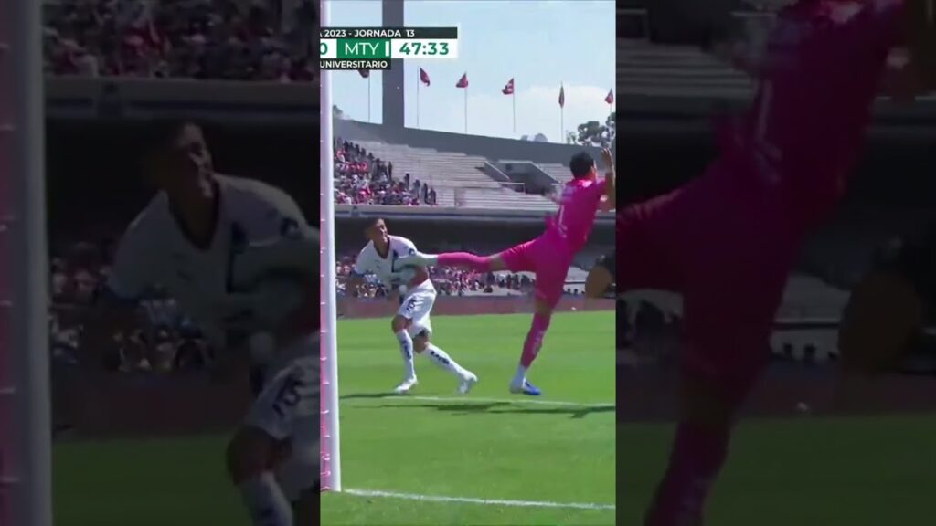 ¡Héctor Moreno evita el gol de los pumas con una chilena! 🔥😱