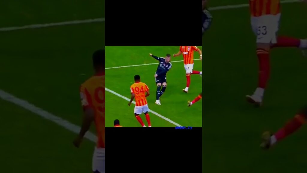 Fernando muslera 👏👍 humanity first 🥇 #galatasaray #superleagueturkey #besiktas