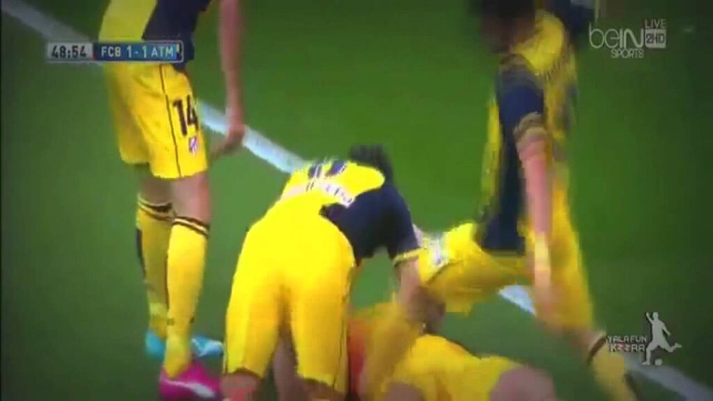 Barcelona vs Atletico Madrid 1-1 Diego Godin Goal 17/5/2014