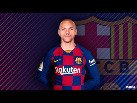 Martin Braithwaite stepped out of his car to take a photo with a disabled fan after training session