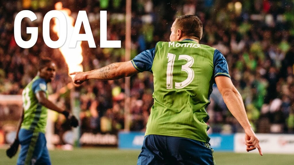 GOAL: Jordan Morris finishes off a long range effort from Cristian Roldan