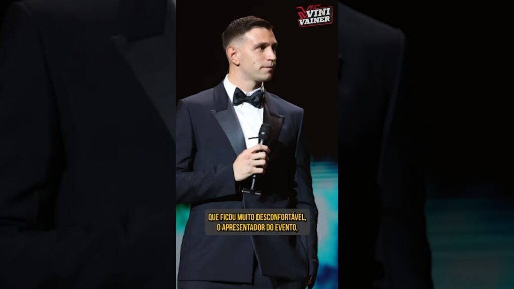 DIBU MARTÍNEZ FOI VAIADO NA BOLA DE OURO #shorts