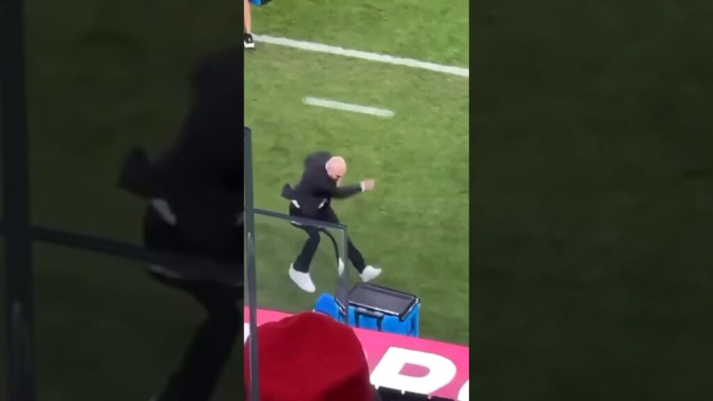 😡 جنون وليد الركراكي 🦁🇲🇦🎖#morocco #dimamaghrib #مونديال_قطر_2022 #qatar #المغرب #فاس