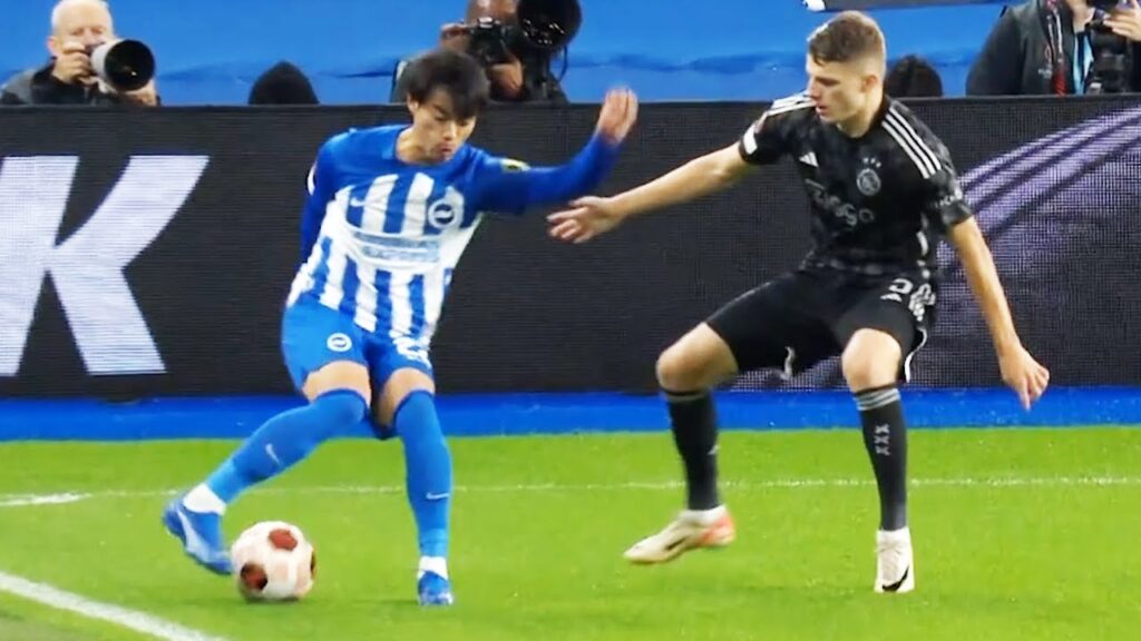 三笘薫さん、悪魔のようなターン＆トラップを見せてしまう【ブライトンVSアヤックス】