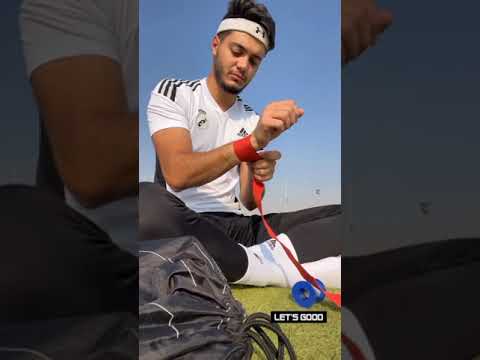 تجهيزات بشار عربي قبل التمرين ⚽