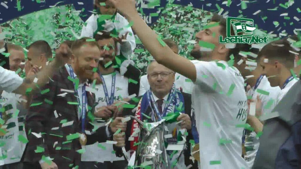 2019-05-02 Puchar jest Nasz! Radość piłkarzy i trenerów po zdobyciu Pucharu Polski