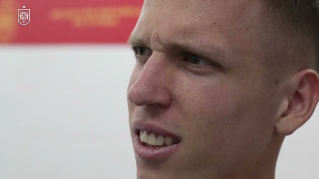 Dani Olmo visita a sus compañeros de la Selección: "Les echo de menos" | 🔴 SEFUTBOL