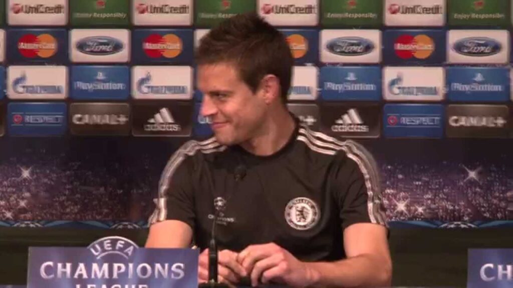 Mourinho & media applaud Azpilicueta after news of his first child