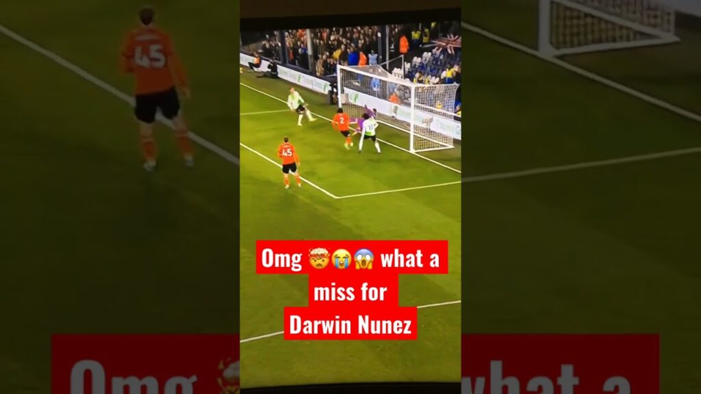 Jesus what a miss for Darwin Nunez.. 🤯😳😱 #shorts #liverpool #miss