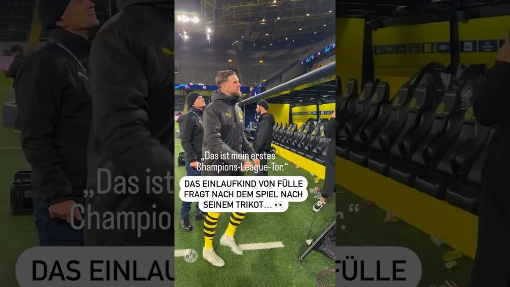 Füllkrug makes young fan happy 👀