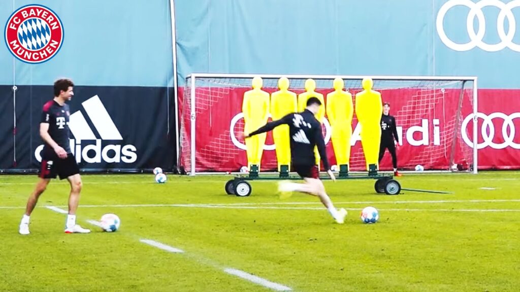Dreamgoals at freekick practice with Lewandowski, Sané, Müller & Co. | FC Bayern Training Dreamgoals at freekick practice with Lewandowski, Sané, Müller & Co. | FC Bayern Training