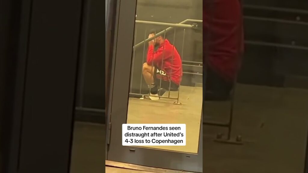 Bruno Fernandes visibly distraught after Manchester United’s 4-3 loss to Copenhagen 🥲