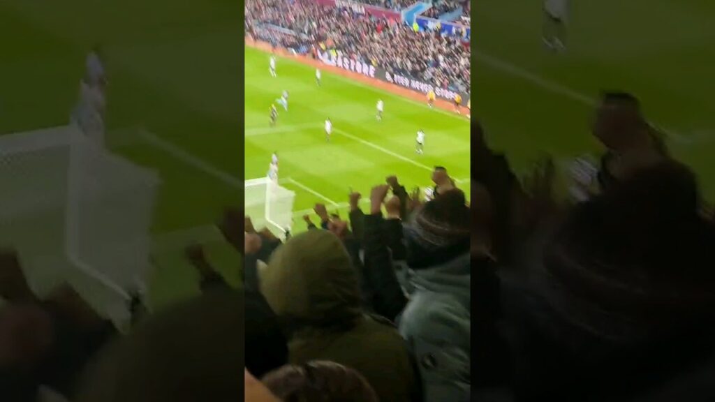 🚨Antonee Robinson *OWN GOAL* vs. Aston Villa! 🤩 #avfc #shorts