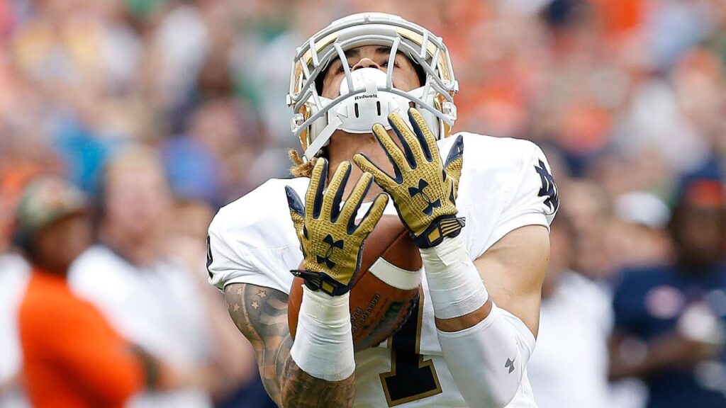 Notre Dame Shocks Virginia With 39-Yard Touchdown In Final Seconds | CampusInsiders