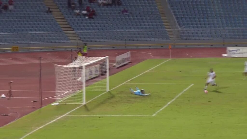 Matt Turner diving save | USMNT vs. Trinidad & Tobago - November 20, 2023