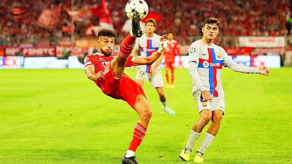 Noussair Mazraoui Vs barcelona