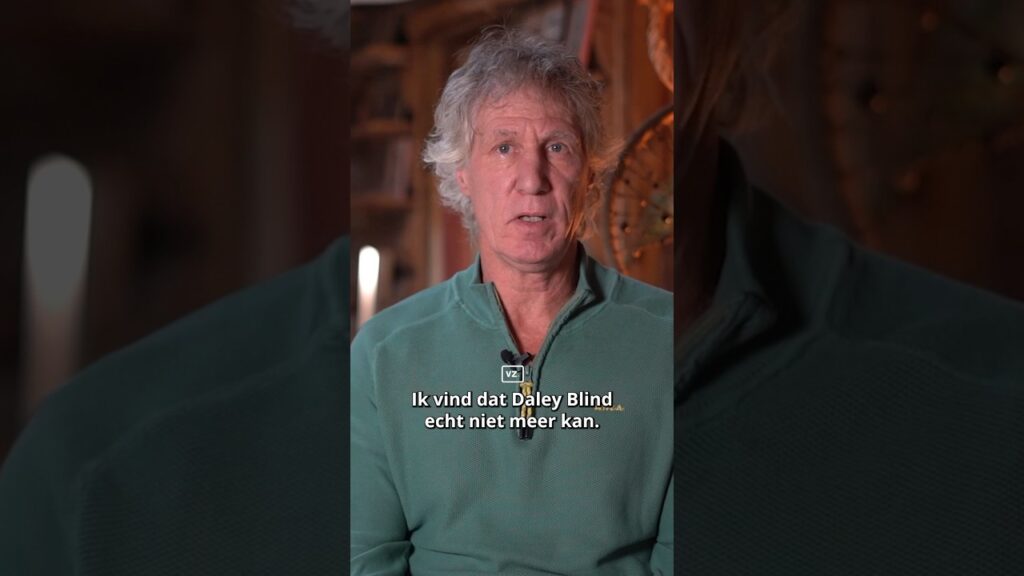 Wat vind jij van Daley Blind bij Oranje? 🦁👴 #oranje #voetbal