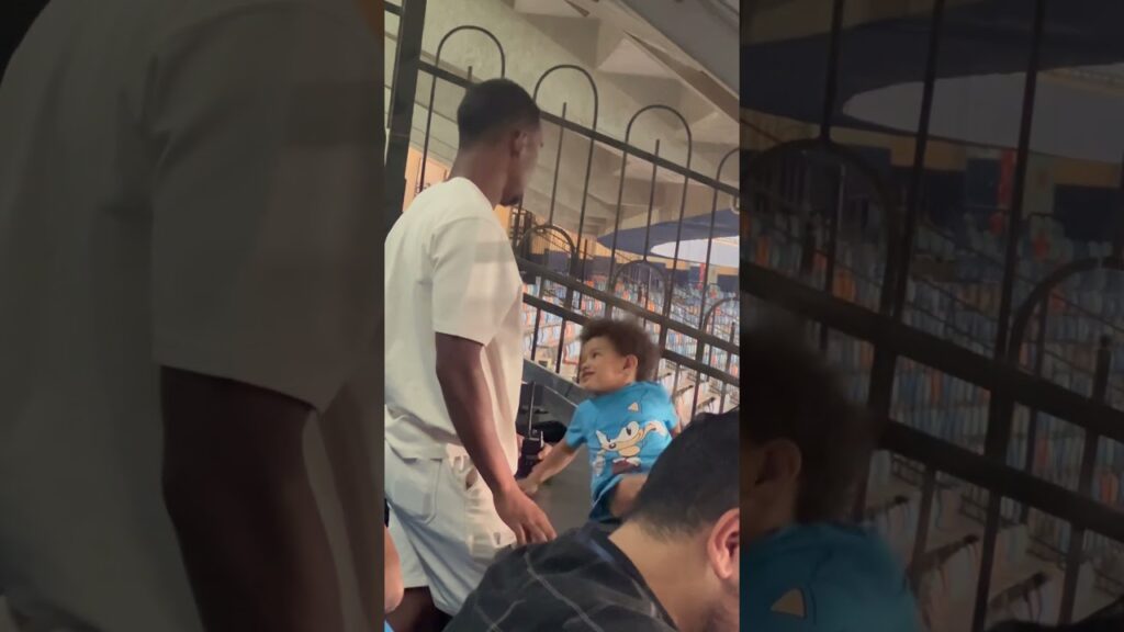 سيف الجزيري وابنه