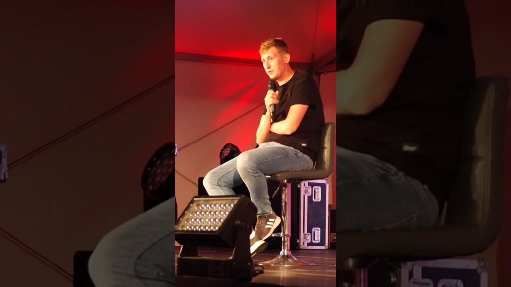 SZUMOWSKI ROASTUJE BEDNARKA #shorts