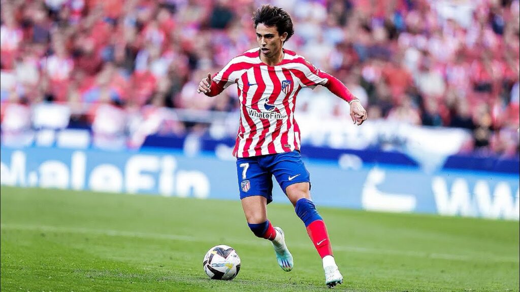 João Félix Just Plays Beautiful Football..