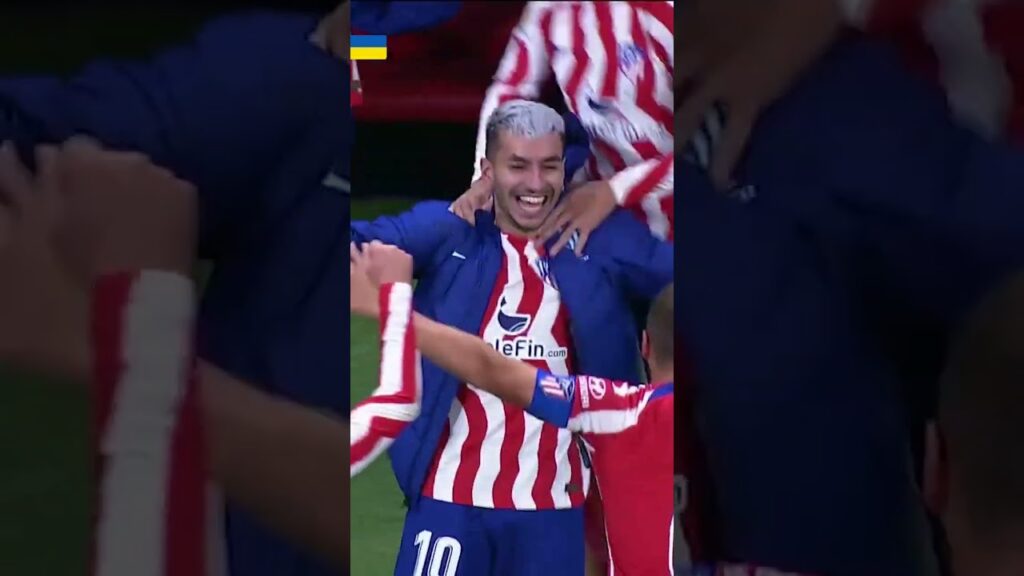 The GOAL by Angel Correa from the Bench!