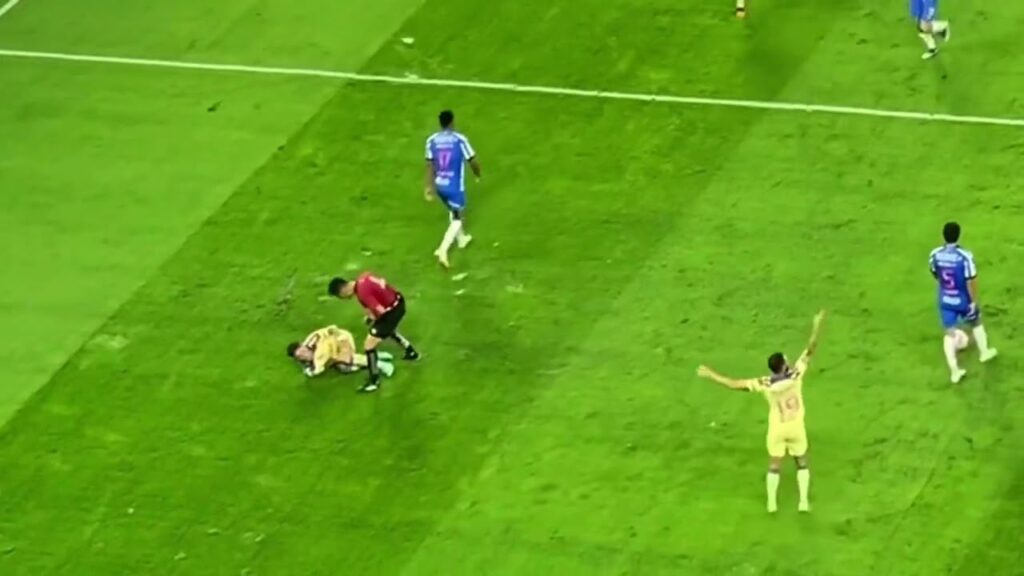 La entrada de Jesús Gallardo sobre Brian Rodríguez