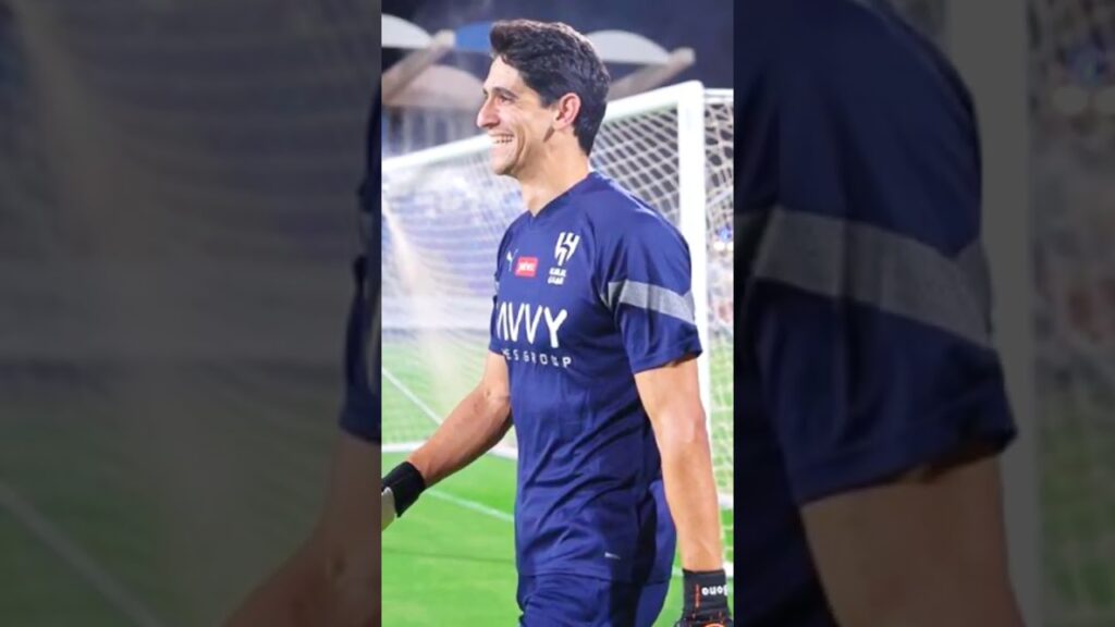 استقبال بونو بفريقه الهلال #الهلال السعودي #الهلال السعودي #hilalyfunny