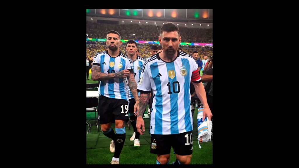 Respect Emi Martinez & Leonel Messi 🤯🤯 #shorts #football #respect